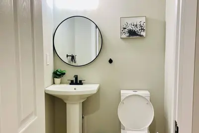 Image de Cozy Townhouse, Free Parking & Walking Distance to Hopkins