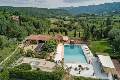 Image de Villa with Florence Pool \/ Breakfast, Quitedian housekeeping, AirCon whirlpool