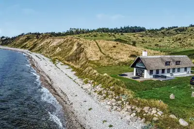 Image de Superbe maison à Samsø avec sauna