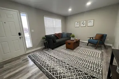 Image de Modern 5br Slc Home w/ Foosball, Smart TVs & Office, Near Downtown & Canyons