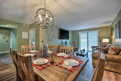 Image de Cozy Ski-In\/Ski-Out Condo on Magic Mountain