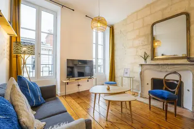 Image de Charmant et rayonnant appartement de 55 m² situé dans le coeur de Bordeaux