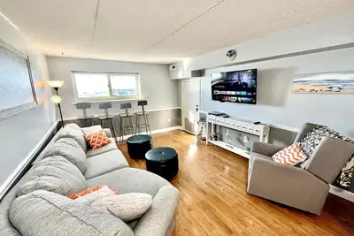 Image de Beautiful Beachfront Condo w/ Pool