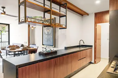 Image de New Complex with ocean, jungle and city views! 2bd Condo for rent in Old Town, P