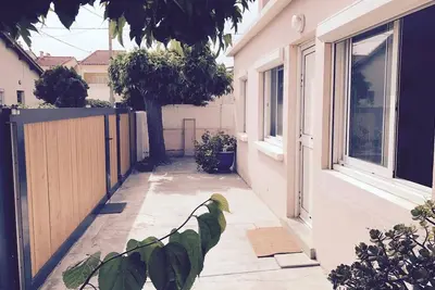 Image de Charmante maison 100 m plage, place avec parking gratuit
