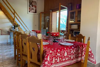 Appartement spacieux à Châtel proche centre, 7 couchages, balcon sud, parking, Multi Pass inclus!