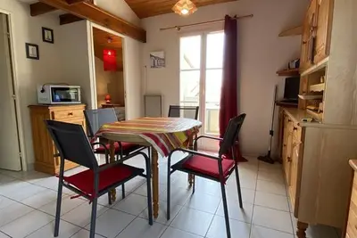 Image de Appartement 2 pièces proche plage à Dolus d'Oléron – 4 couchages, balcon, parking, local vélo