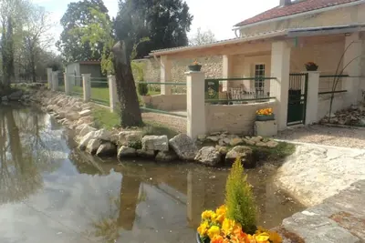 Image de Charmante maison avec jardin privatif, proche des activités nature et des vignobles de Cognac
