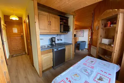 Image de Appartement cosy avec balcon et Wifi proche télésiège