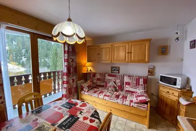 Image de Appartement cosy proche du centre, résidence calme avec parking et balcon ensoleillé à Châtel