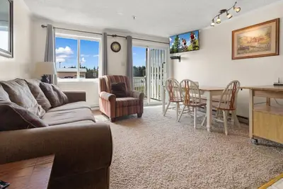 Image de Ml127 Perfect Condo for families with kids Parking, Wi-Fi, next to slopes