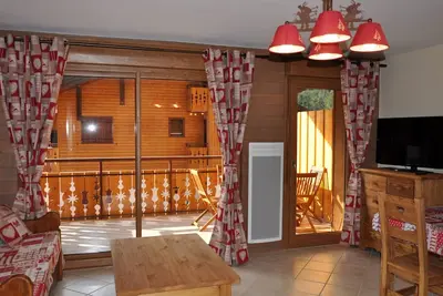 Image de Spacieux 3 pièces avec grand balcon/terrasse, Multi Pass été 2024 offert!