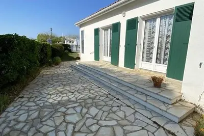 Image de Maison au cœur de La Brée-les-Bains - 6 couchages, jardin clos, proche plage, WiFi gratuit