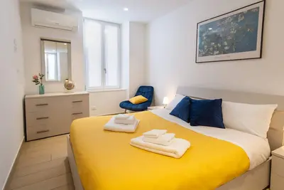 Image de Modern apartment in period building