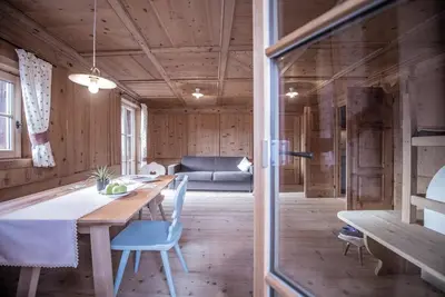 Image de Appartement 'Ciasa Somuer - Stöa' avec vue sur les montagnes, terrasse privée et Wi-Fi
