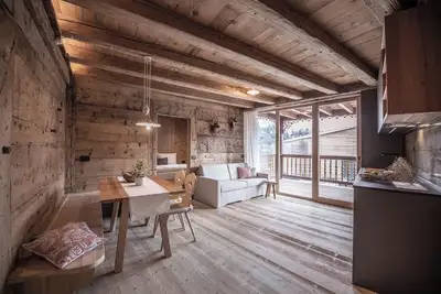 Image de Appartement 'Ciasa Somuer - Sorà' avec vue sur les montagnes, balcon et Wi-Fi
