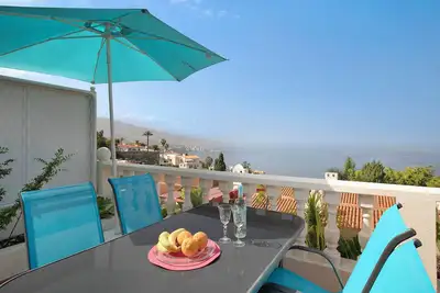 Image de Maison de vacances \"Casa Daniela\" avec vue sur la mer, Wi-Fi et climatisation.