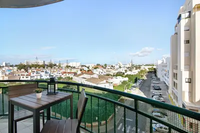 Image de Appartement 'Apartamento T3 Quinta Do Romão' avec balcon et Wi-Fi