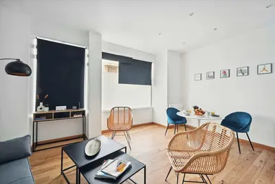 Image de Appartement spacieux et lumineux, dans le 15 arrondissement