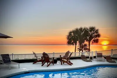 Image de Solaria: Waterfront, Heated Pool, Kayak, Fish/Golf, St George Island