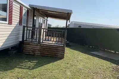 Image de Mobil home 3 chambres 6/8 pers tout confort