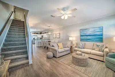 Image de Ocean View Home, just steps to the Beach! Family friendly!