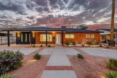 Image de Old Town Scottsdale 5 Bedroom Home with Putting Green & Hot Tub