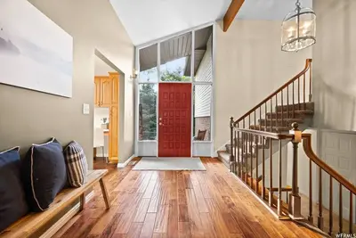 Image de Unique Cottonwood Heights home close to the slopes with hottub!