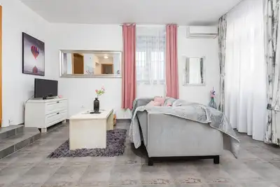 Bel appartement à Zadar avec WiFi