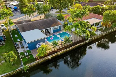 Image de Peaceful 5br -Waterway Views & Private Heated Pool