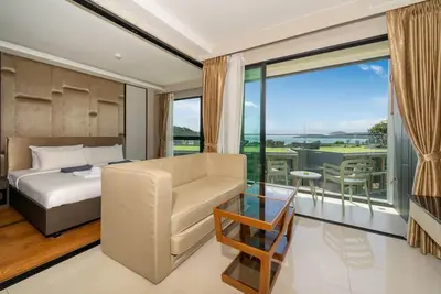 Image de Panora sea view apartment- modern facilities, walk to beach