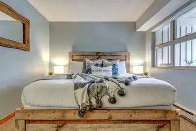 Image de Creekside Slopeside 1br with pool, hot tub, Bbq