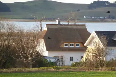 Image de Vacation apartment on the ground floor in the thatched house on the Bodden in Middelhagen