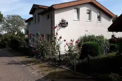 Image de Beautiful, bright apartment 2 - close to the beach (200m) for 4. People