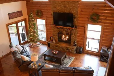 Image de 5 Bedrooms, 3 1/2 baths, River View, Fire Pit, WiFi, Game Room