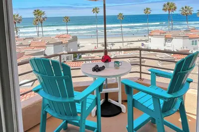 Image de Oceanside Oasis:  Beach Front - Breathtaking Ocean, Pier, Strand, & Sunset Views