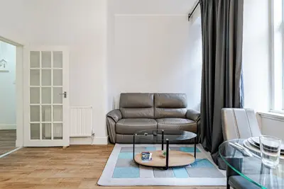 Image de Stunning Ground Floor Flat in SouthSide.