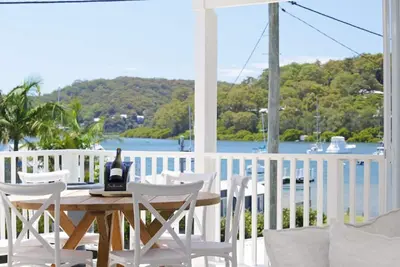 Image de 'Hamptons Retreat' by Accom Holidays