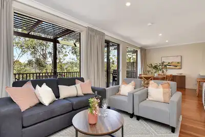Image de Premium Villa 2br Madeira at Cypress Lakes - Modern Sophistication