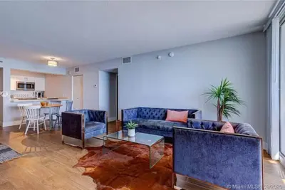 3br Airbnb Friendly Condo with Ocean View and Balcony
