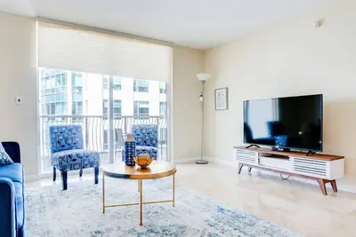 Image de Beautiful New 1br Brickell Suite with Parking; Sleeps 4