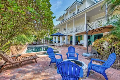 Image de Your Personal Resort-7br, Pool, Bocce Ball, Boating & so much more!