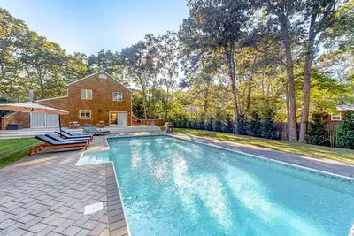 Image de Beautiful Renovated Hamptons Vacation House with Large Pool