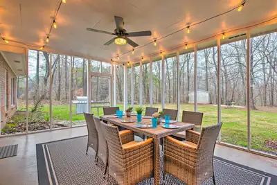 Image de Ranch Home w/ Front Porch on Etowah River!