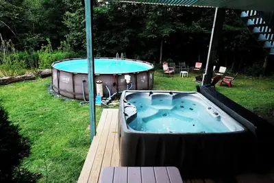 Image de Log Cabin Hot tub Private Pool 360 Mountain Views Hunter Mt