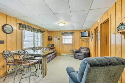 Image de Tranquil Marenisco Cabin on Lake Gogebic!