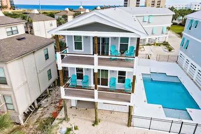 Image de Gulf Coast Cowboy - Boat Pier - Pool Access - Prickett Properties - Sleeps up to 12