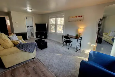 Image de Cozy Private Retreat Near Downtown + Hospital