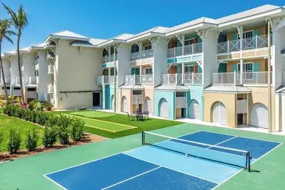 Image de Escape to paradise & spend your time in the sun! ! Amazing Gulf Views! !
