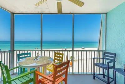 Image de Wake up to our beautiful Gulf views and direct beach access!